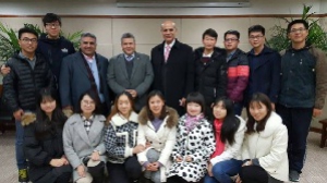 رئيس جامعة بنها يلتقى بالطلاب الصينيين الراغبين فى تعلم العربية